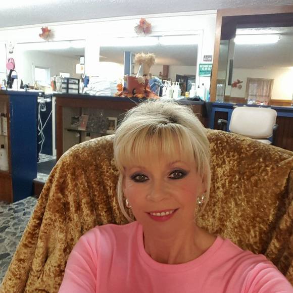 Meet your Posher, Rhonda - Picture 1 of 1